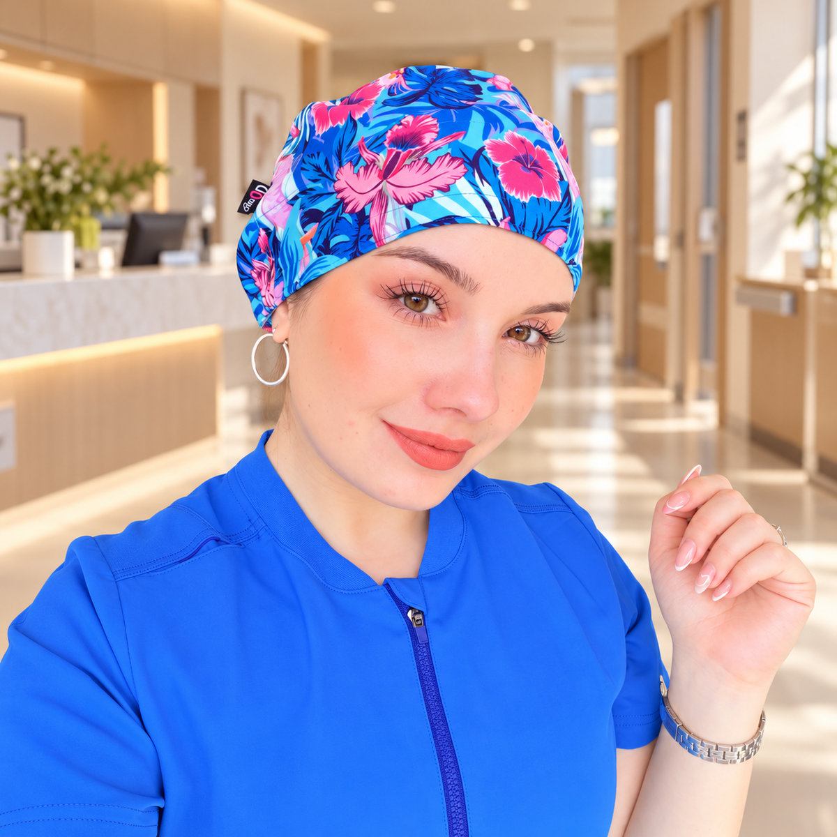 Abstract Red | Anti-Slip Scrub Cap