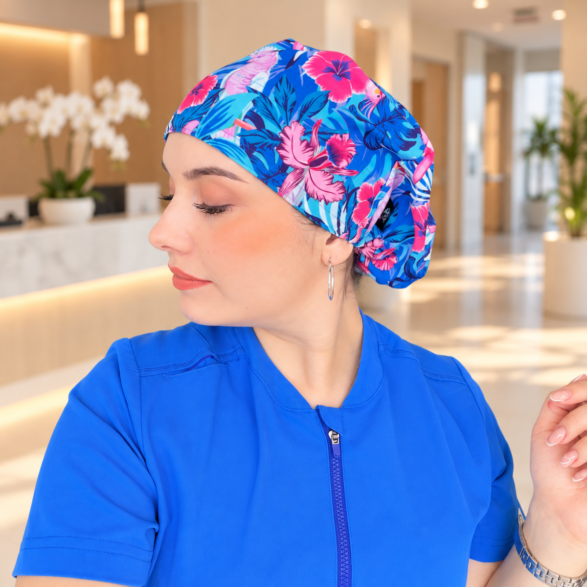 Abstract Red | Anti-Slip Scrub Cap